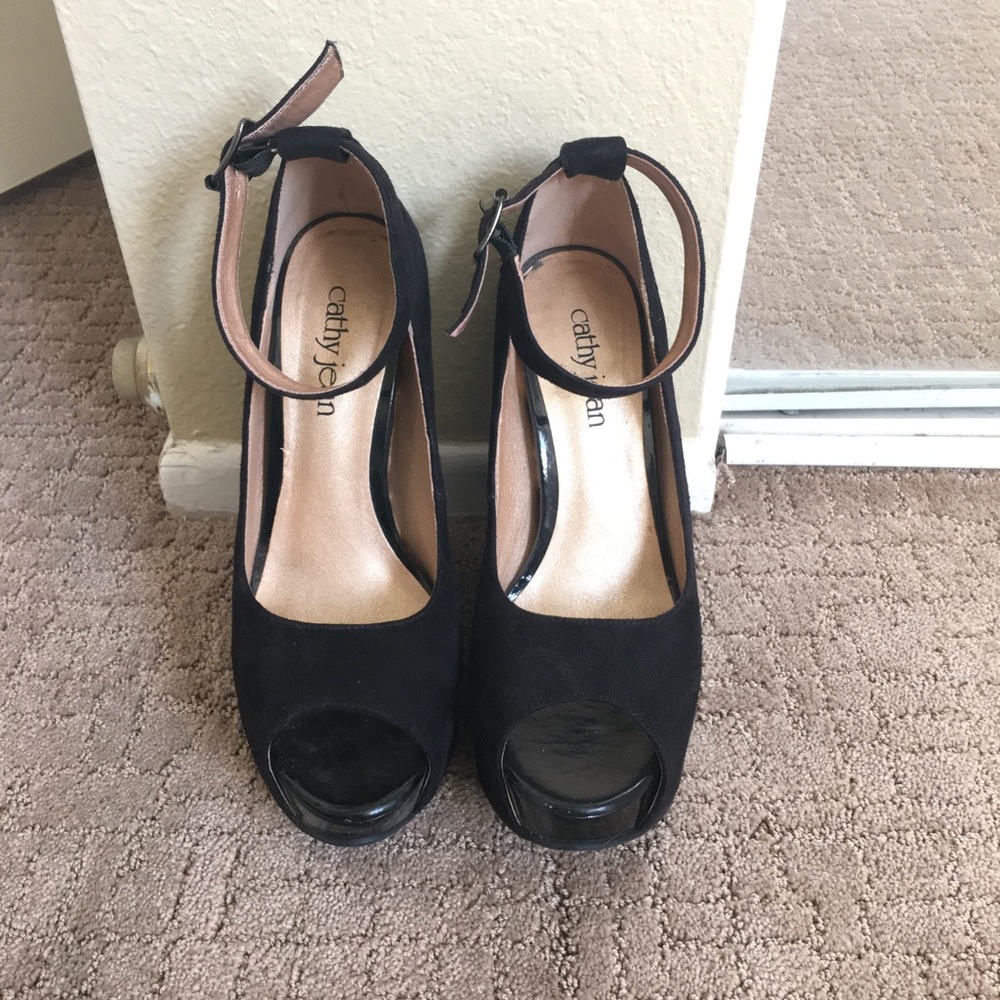 High black wedges/ heels